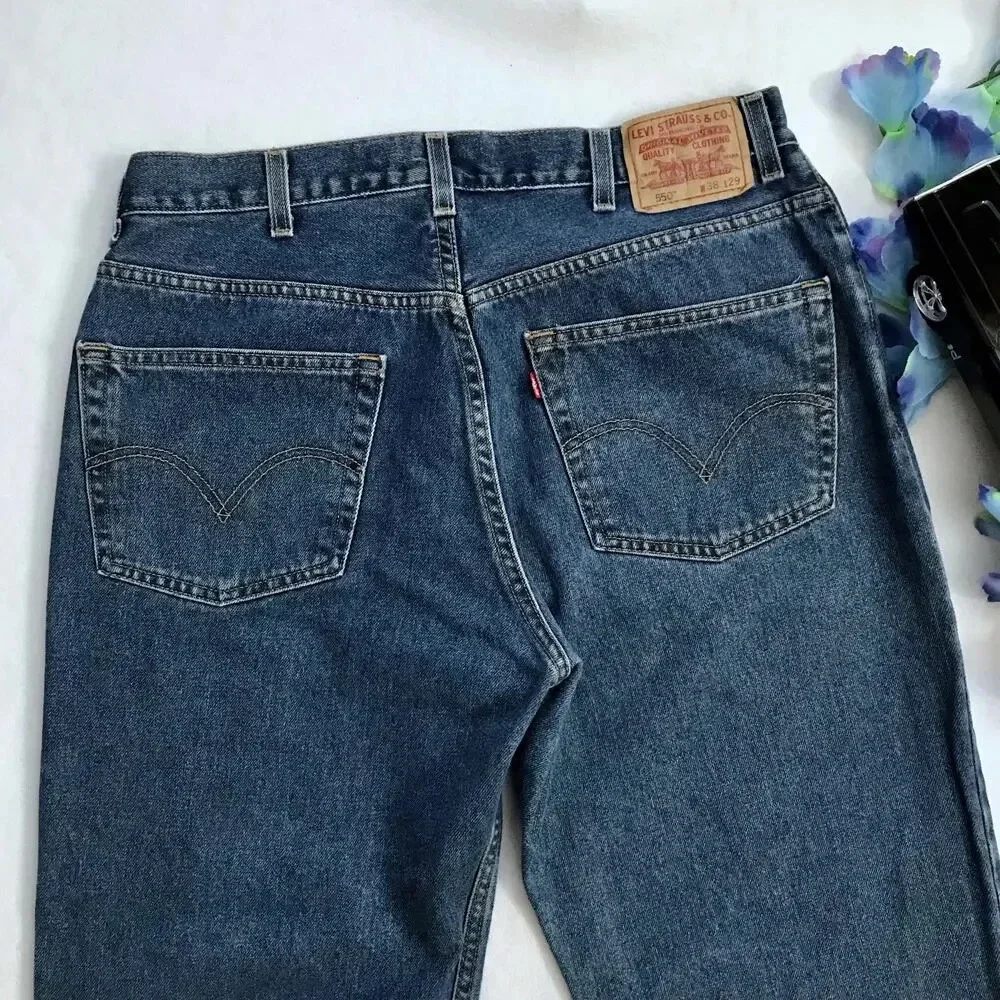 Levi's NWT 550 Medium Wash Relaxed Fit Jeans Men 38 x 29